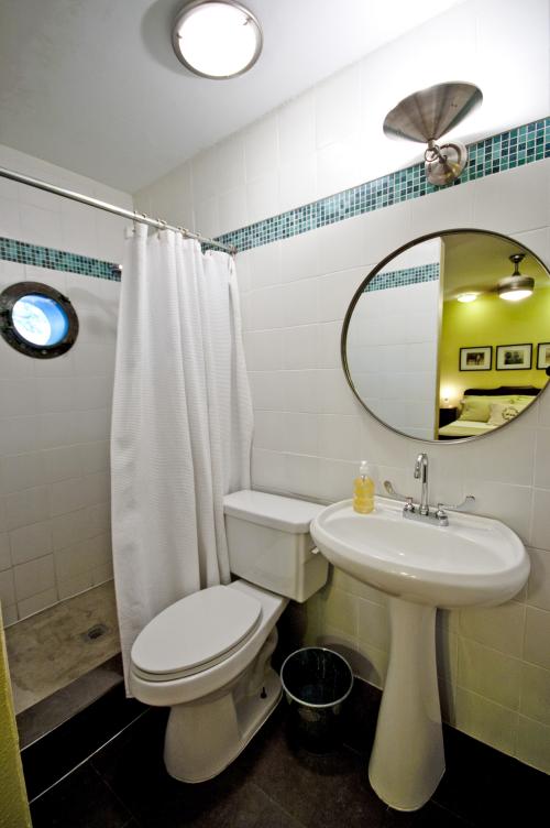 Hancock Pool House - Bathroom