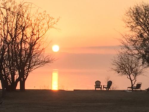 Hancock Lake Cottage - Sunset