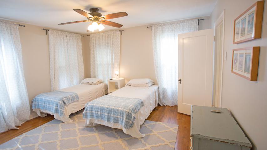 Hancock Cottage - Bedroom