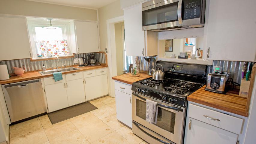 Hancock Cottage - Kitchen