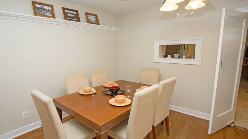 Hancock Cottage - Dining