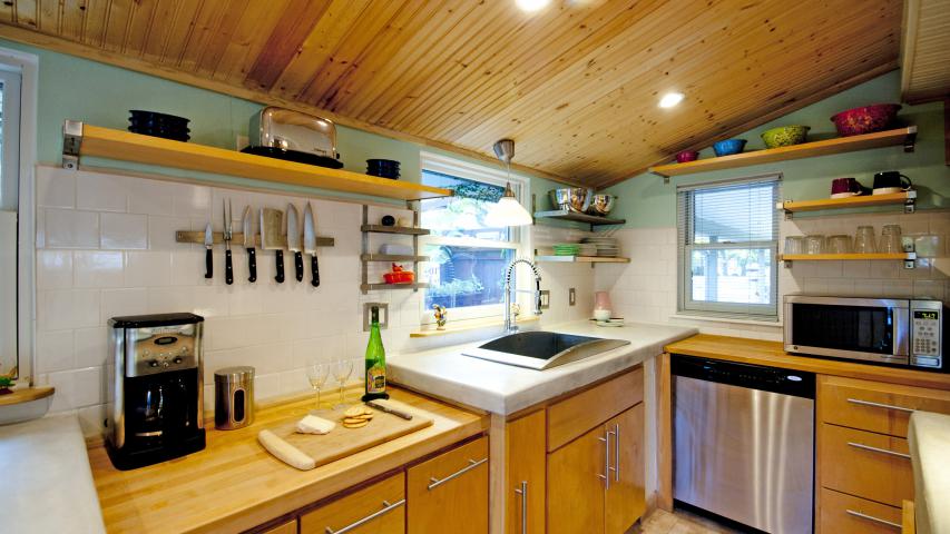 Hancock Pool House - Kitchen