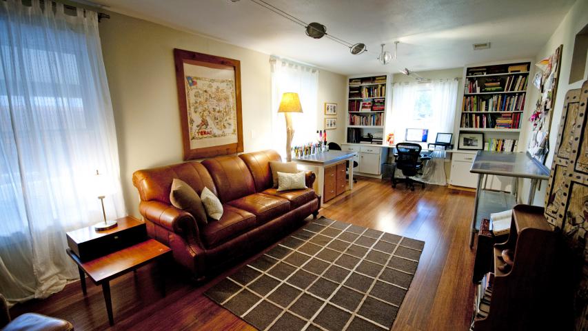 Hancock Pool House - Living