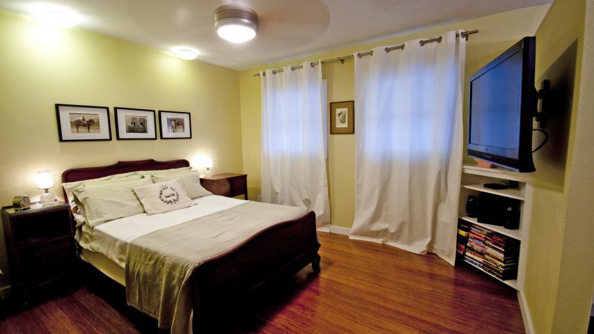 Hancock Pool House - Bedroom