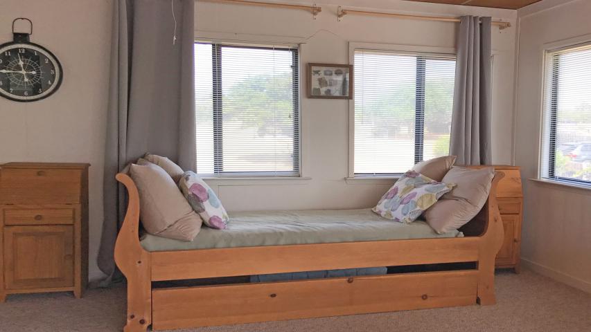 Hancock Lake Cottage - Bedroom