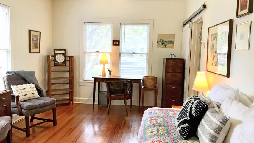 Hancock Camp House near UT and Downtown.