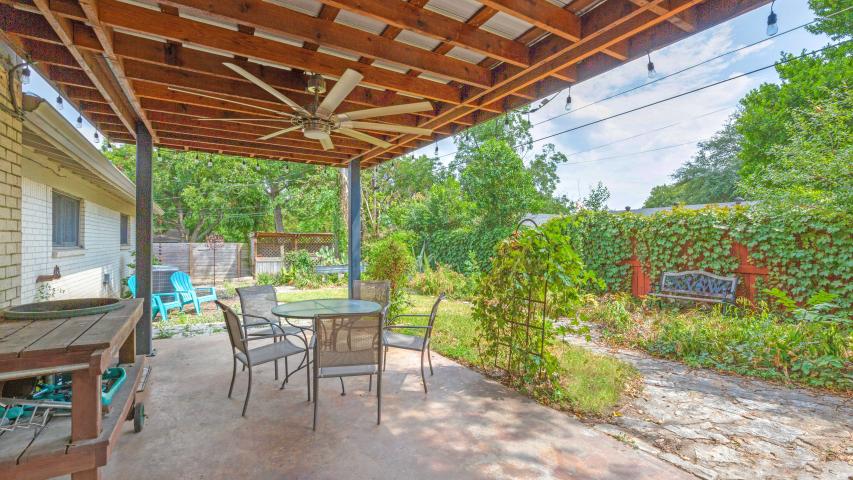 Hancock Ranch House central Austin real estate rental.