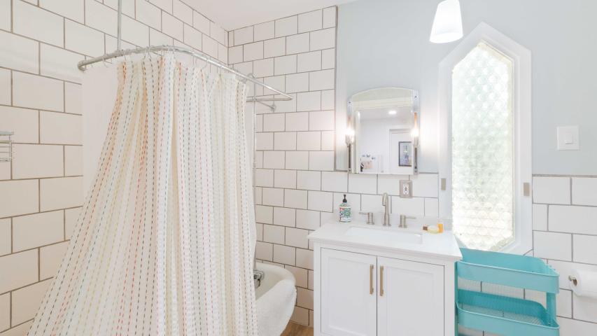 Hancock Petite Suite rental Austin Texas. Hancock Cottages rentals and Nation Holdings real estate.